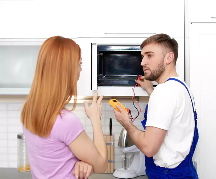 Skilled Microwave Service: Your Certified Microwave Purchase and Installation in Dracut, MA