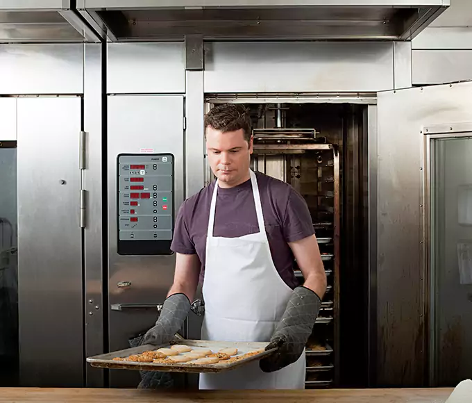 Why Dracut, MA Kitchens Trust Dracut Appliance Pro for Commercial Oven Repair?