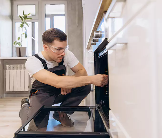 Why Dracut Bakers Rely on Dracut Appliance Pro for Every Electric Oven Fix?